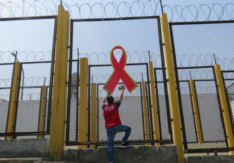 blog-world-aids-day-2020-covid-19-and-the-human-rights-lessons-we-can-learn-from-the-hiv-aids-epidemic